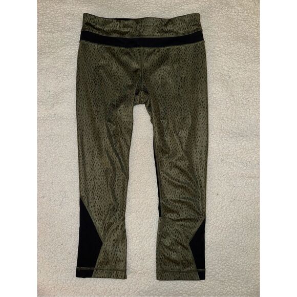 Lululemon Women’s Inspire Crop II Leggings Olive Black Size 6 EUC - Picture 1 of 11